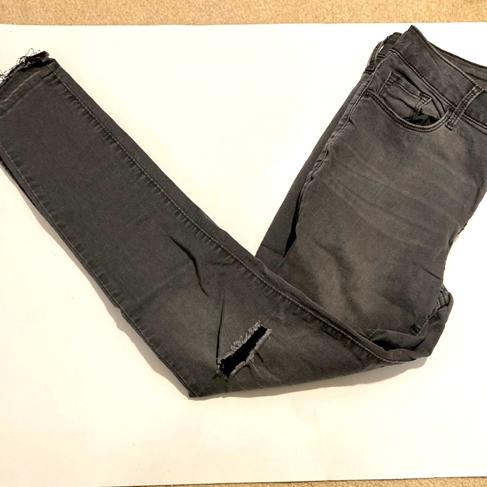 Distressed Rockstar Jeans